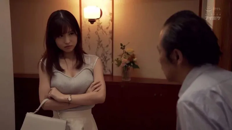 Gừng càng già càng cay, chồng già đưa bà xã trẻ lên đỉnh mỗi ngày